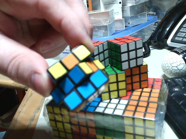 Mini Rubics Cube (35 Tokens)